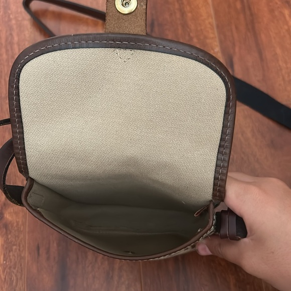 small dooney and bourke purse - Picture 5 of 5